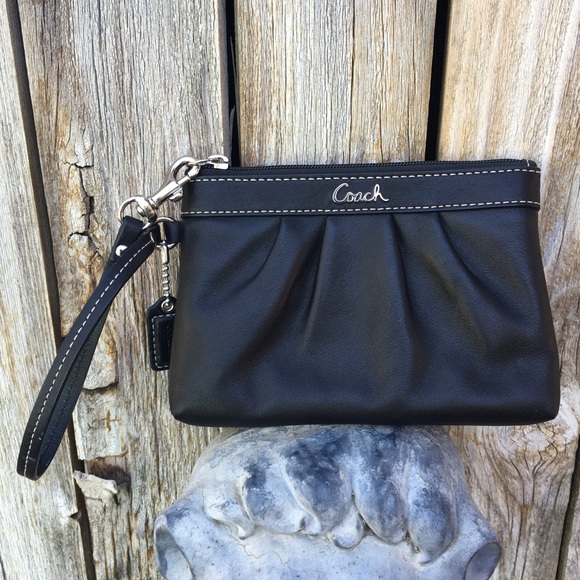 Coach Vintage Y2K Wristlet Leather Black - Picture 16 of 16